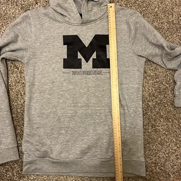 University of Michigan gray hoodie youth size 18/20 - Picture 7 of 8